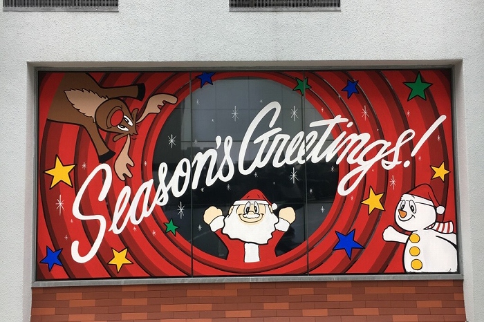 supreme-japan-christmas-store-fronts-4