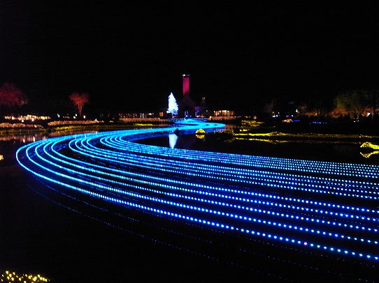 鉄　は　熱　い　う　ち　に　打　て　　　　　　(*ﾟ∀ﾟ)=3ﾑｯﾊｰ