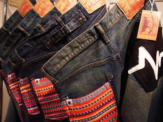 鉄　は　熱　い　う　ち　に　打　て　　　　　　(*ﾟ∀ﾟ)=3ﾑｯﾊｰ