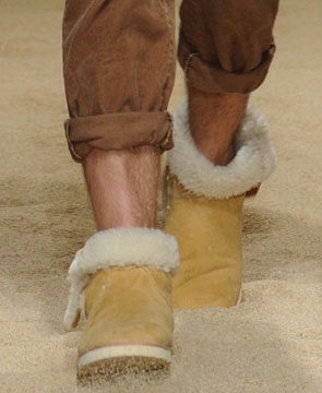 鉄　は　熱　い　う　ち　に　打　て　　　　(*ﾟ∀ﾟ)=3ﾑｯﾊｰ