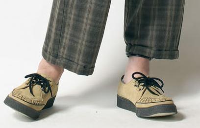 鉄　は　熱　い　う　ち　に　打　て　　　　(*ﾟ∀ﾟ)=3ﾑｯﾊｰ