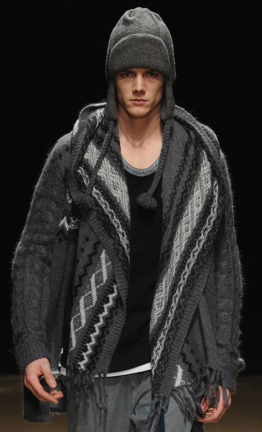 鉄　は　熱　い　う　ち　に　打　て　　　　(*ﾟ∀ﾟ)=3ﾑｯﾊｰ