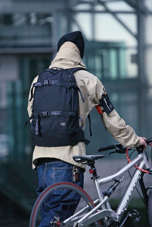 鉄　は　熱　い　う　ち　に　打　て　　　　(*ﾟ∀ﾟ)=3ﾑｯﾊｰ