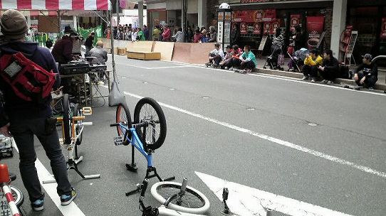 鉄 は 熱 い う ち に 打 て (*゚∀゚)=3ムッハー