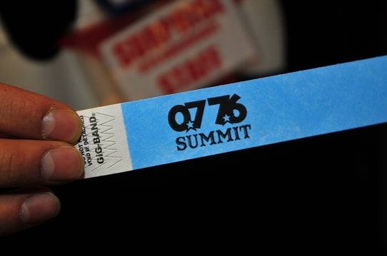 鉄　は　熱　い　う　ち　に　打　て　　　　(*ﾟ∀ﾟ)=3ﾑｯﾊｰ