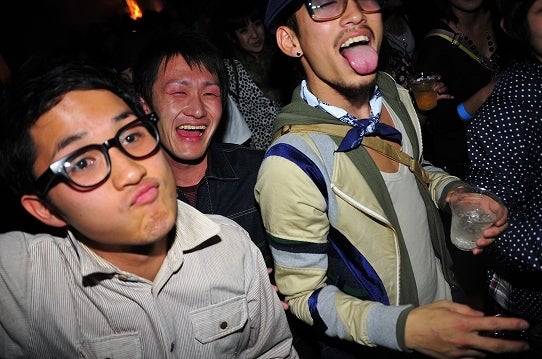 鉄　は　熱　い　う　ち　に　打　て　　　　(*ﾟ∀ﾟ)=3ﾑｯﾊｰ