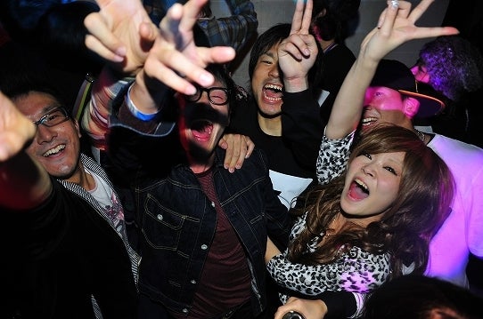 鉄　は　熱　い　う　ち　に　打　て　　　　(*ﾟ∀ﾟ)=3ﾑｯﾊｰ