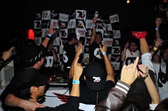 鉄　は　熱　い　う　ち　に　打　て　　　　(*ﾟ∀ﾟ)=3ﾑｯﾊｰ