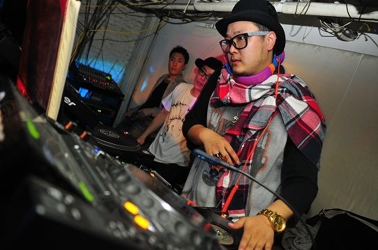 鉄　は　熱　い　う　ち　に　打　て　　　　(*ﾟ∀ﾟ)=3ﾑｯﾊｰ