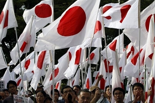 鉄　は　熱　い　う　ち　に　打　て　　　　(*ﾟ∀ﾟ)=3ﾑｯﾊｰ