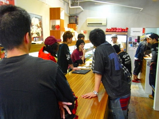 鉄　は　熱　い　う　ち　に　打　て　　　　　　(*ﾟ∀ﾟ)=3ﾑｯﾊｰ