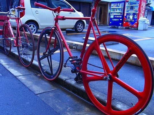 鉄　は　熱　い　う　ち　に　打　て　　　　　　(*ﾟ∀ﾟ)=3ﾑｯﾊｰ