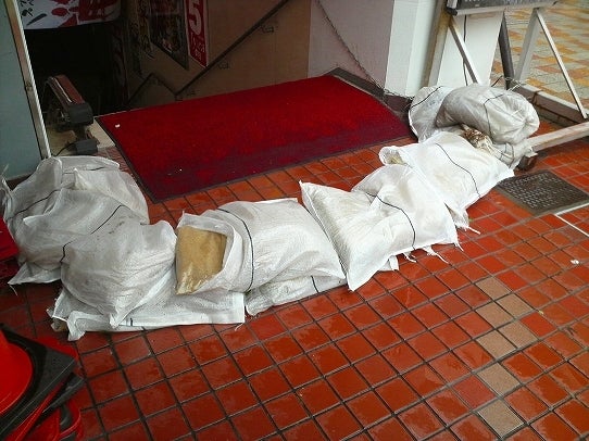 鉄　は　熱　い　う　ち　に　打　て　　　　　　(*ﾟ∀ﾟ)=3ﾑｯﾊｰ