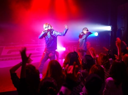 鉄　は　熱　い　う　ち　に　打　て　　　　　　(*ﾟ∀ﾟ)=3ﾑｯﾊｰ