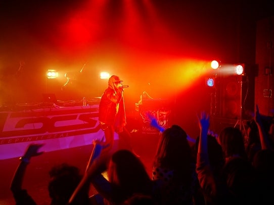 鉄　は　熱　い　う　ち　に　打　て　　　　　　(*ﾟ∀ﾟ)=3ﾑｯﾊｰ