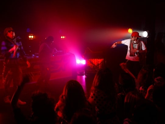 鉄　は　熱　い　う　ち　に　打　て　　　　　　(*ﾟ∀ﾟ)=3ﾑｯﾊｰ