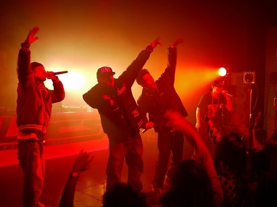 鉄　は　熱　い　う　ち　に　打　て　　　　　　(*ﾟ∀ﾟ)=3ﾑｯﾊｰ