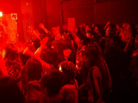 鉄　は　熱　い　う　ち　に　打　て　　　　　　(*ﾟ∀ﾟ)=3ﾑｯﾊｰ