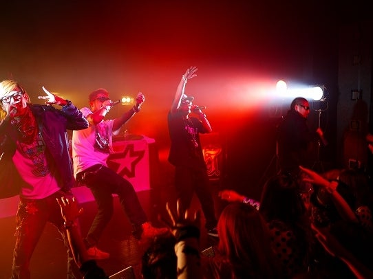 鉄　は　熱　い　う　ち　に　打　て　　　　　　(*ﾟ∀ﾟ)=3ﾑｯﾊｰ