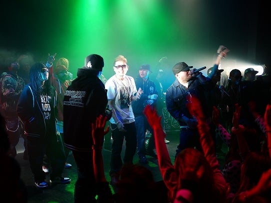 鉄　は　熱　い　う　ち　に　打　て　　　　　　(*ﾟ∀ﾟ)=3ﾑｯﾊｰ