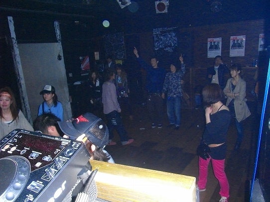 鉄　は　熱　い　う　ち　に　打　て　　　　　　(*ﾟ∀ﾟ)=3ﾑｯﾊｰ