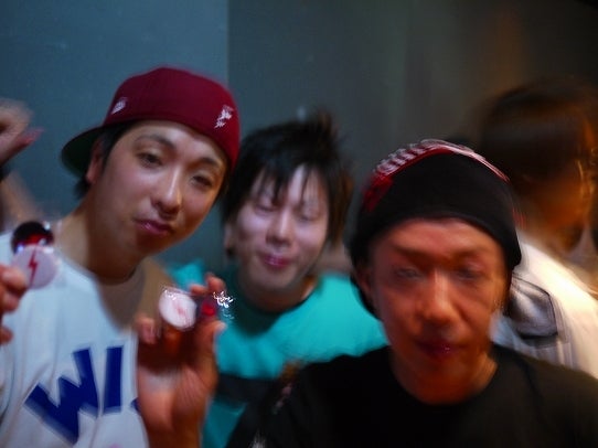 鉄 は 熱 い う ち に 打 て (*゚∀゚)=3ムッハー