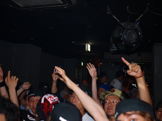 鉄 は 熱 い う ち に 打 て (*゚∀゚)=3ムッハー