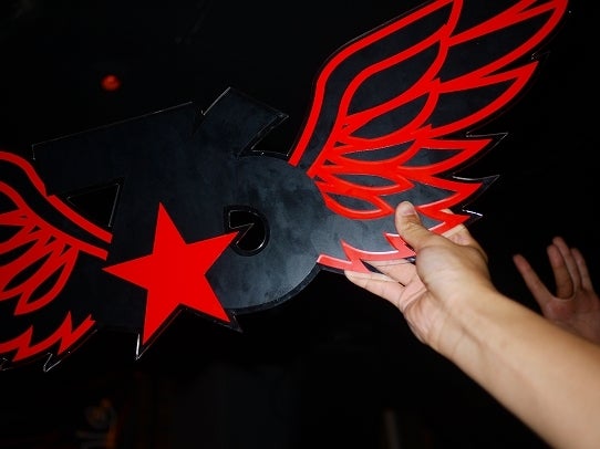 鉄 は 熱 い う ち に 打 て (*゚∀゚)=3ムッハー