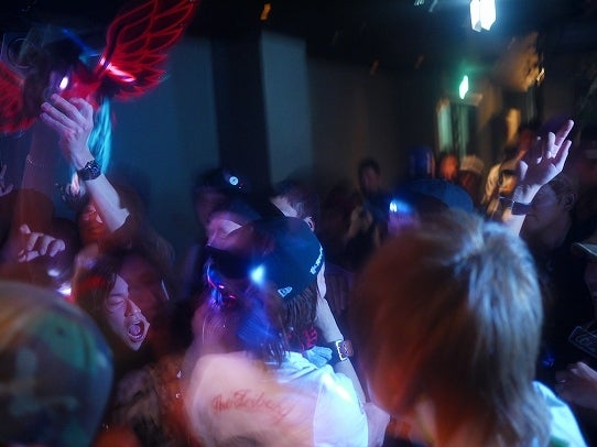 鉄　は　熱　い　う　ち　に　打　て　　　　　　(*ﾟ∀ﾟ)=3ﾑｯﾊｰ