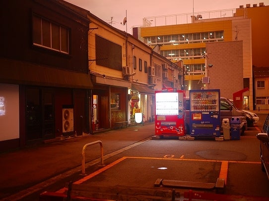 鉄　は　熱　い　う　ち　に　打　て　　　　　　(*ﾟ∀ﾟ)=3ﾑｯﾊｰ