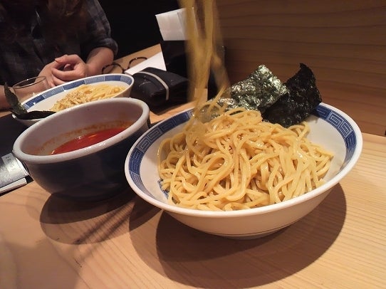 鉄　は　熱　い　う　ち　に　打　て　　　　(*ﾟ∀ﾟ)=3ﾑｯﾊｰ