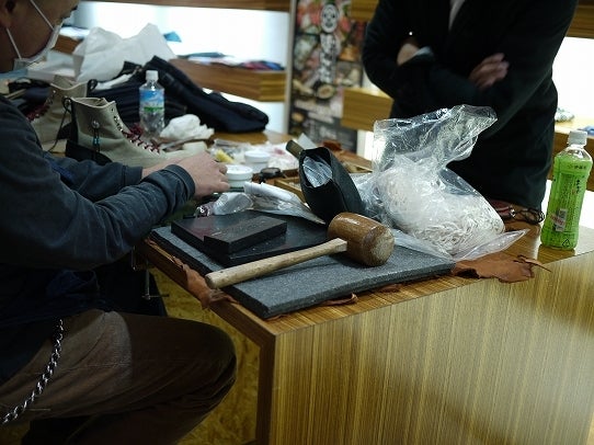 鉄　は　熱　い　う　ち　に　打　て　　　　(*ﾟ∀ﾟ)=3ﾑｯﾊｰ