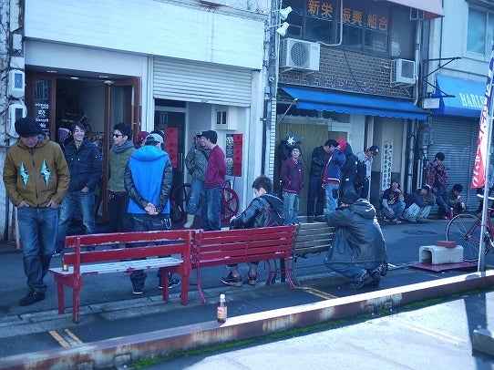 鉄　は　熱　い　う　ち　に　打　て　　　　(*ﾟ∀ﾟ)=3ﾑｯﾊｰ