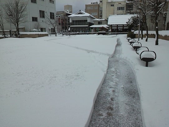 鉄　は　熱　い　う　ち　に　打　て　　　　(*ﾟ∀ﾟ)=3ﾑｯﾊｰ