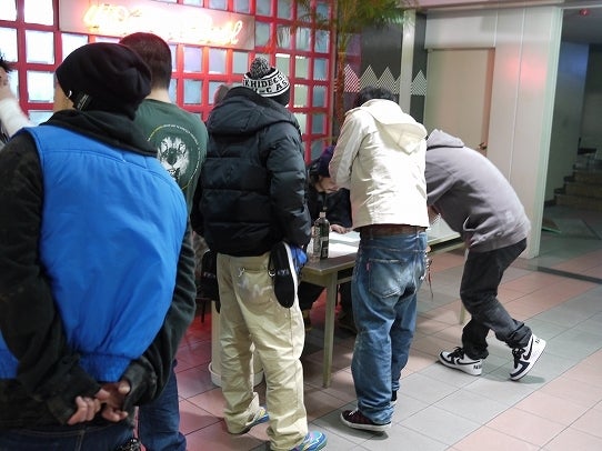 鉄　は　熱　い　う　ち　に　打　て　　　　(*ﾟ∀ﾟ)=3ﾑｯﾊｰ