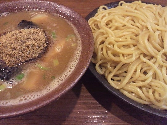 鉄　は　熱　い　う　ち　に　打　て　　　　(*ﾟ∀ﾟ)=3ﾑｯﾊｰ