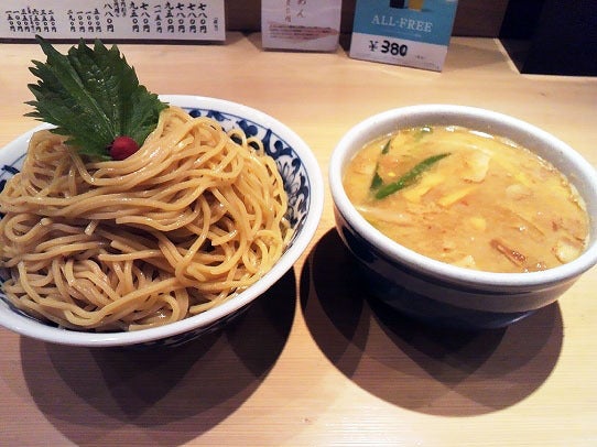 鉄　は　熱　い　う　ち　に　打　て　　　　(*ﾟ∀ﾟ)=3ﾑｯﾊｰ