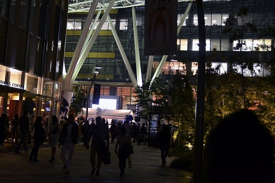 鉄　は　熱　い　う　ち　に　打　て　　　　(*ﾟ∀ﾟ)=3ﾑｯﾊｰ