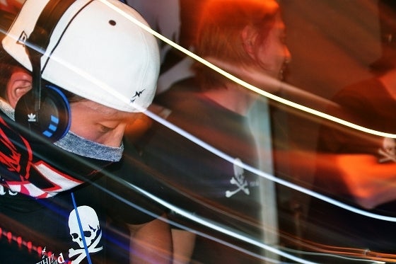 鉄　は　熱　い　う　ち　に　打　て　　　　(*ﾟ∀ﾟ)=3ﾑｯﾊｰ