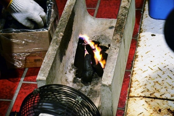 鉄　は　熱　い　う　ち　に　打　て　　　　(*ﾟ∀ﾟ)=3ﾑｯﾊｰ