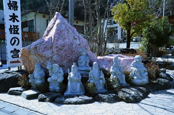 鉄　は　熱　い　う　ち　に　打　て　　　　(*ﾟ∀ﾟ)=3ﾑｯﾊｰ