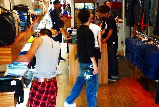 鉄 は 熱 い う ち に 打 て (*゚∀゚)=3ムッハー