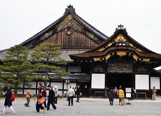 鉄　は　熱　い　う　ち　に　打　て　　　　(*ﾟ∀ﾟ)=3ﾑｯﾊｰ