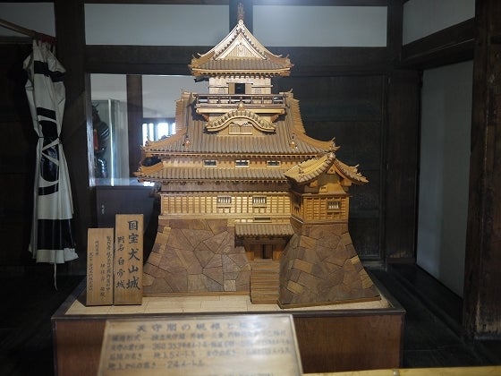 鉄　は　熱　い　う　ち　に　打　て　　　　(*ﾟ∀ﾟ)=3ﾑｯﾊｰ