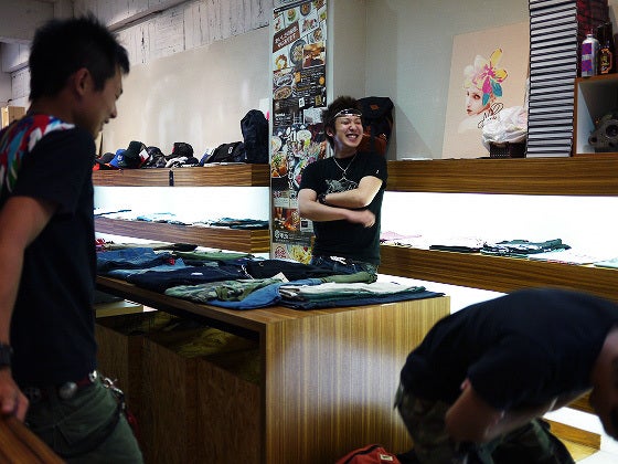 鉄　は　熱　い　う　ち　に　打　て　　　　(*ﾟ∀ﾟ)=3ﾑｯﾊｰ