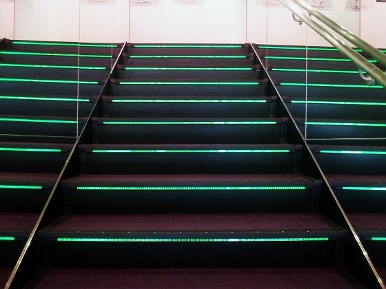 鉄　は　熱　い　う　ち　に　打　て　　　　(*ﾟ∀ﾟ)=3ﾑｯﾊｰ