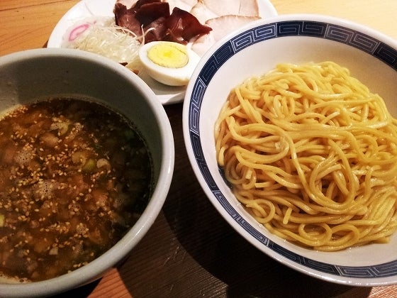 鉄　は　熱　い　う　ち　に　打　て　　　　(*ﾟ∀ﾟ)=3ﾑｯﾊｰ