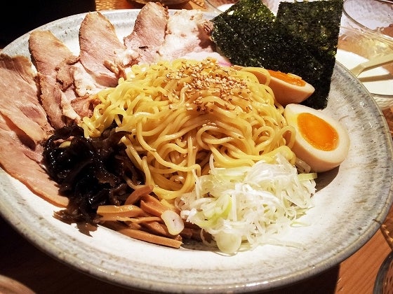 鉄　は　熱　い　う　ち　に　打　て　　　　(*ﾟ∀ﾟ)=3ﾑｯﾊｰ