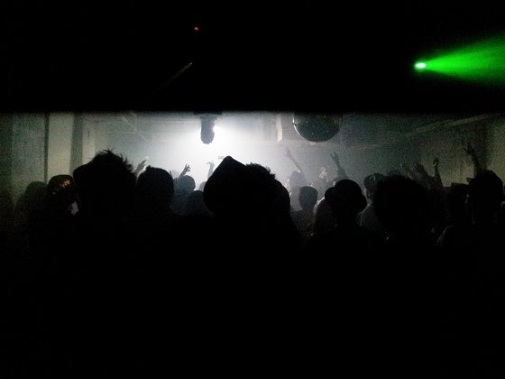 鉄　は　熱　い　う　ち　に　打　て　　　　(*ﾟ∀ﾟ)=3ﾑｯﾊｰ