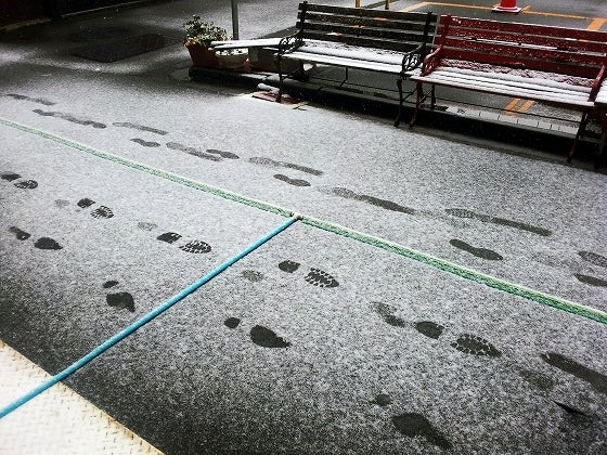 鉄　は　熱　い　う　ち　に　打　て　　　　(*ﾟ∀ﾟ)=3ﾑｯﾊｰ